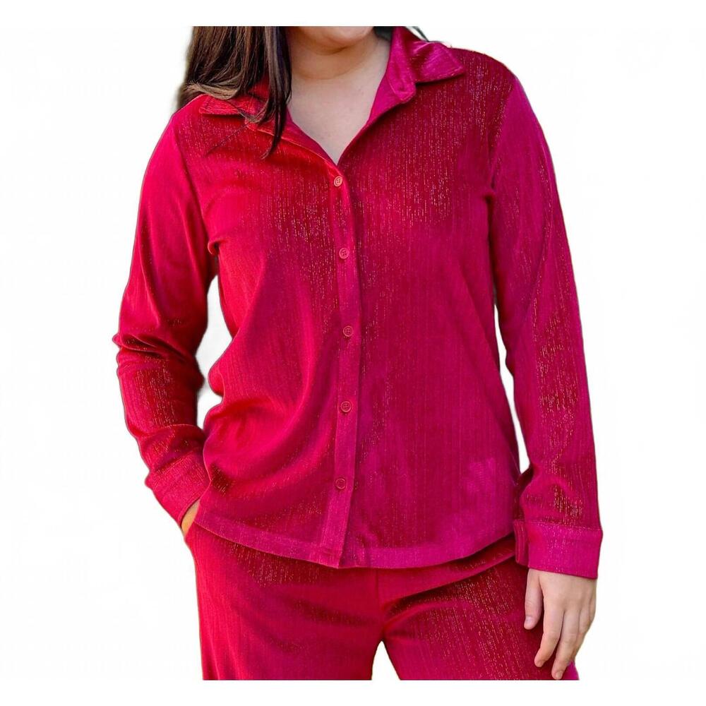 NEW SOUTHERN GRACE holiday happenings top in red